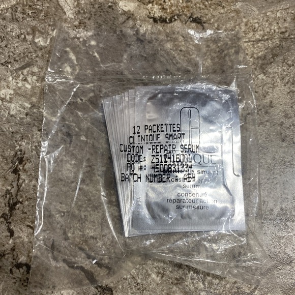 Clinique Other - CLINIQUE‎ Smart Custom-Repair Serum Sample - Allergy Tested 100% Fragrance Free